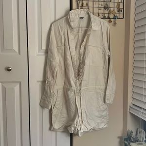 White Aerie Pant Suit /Shorts. Painters outfit